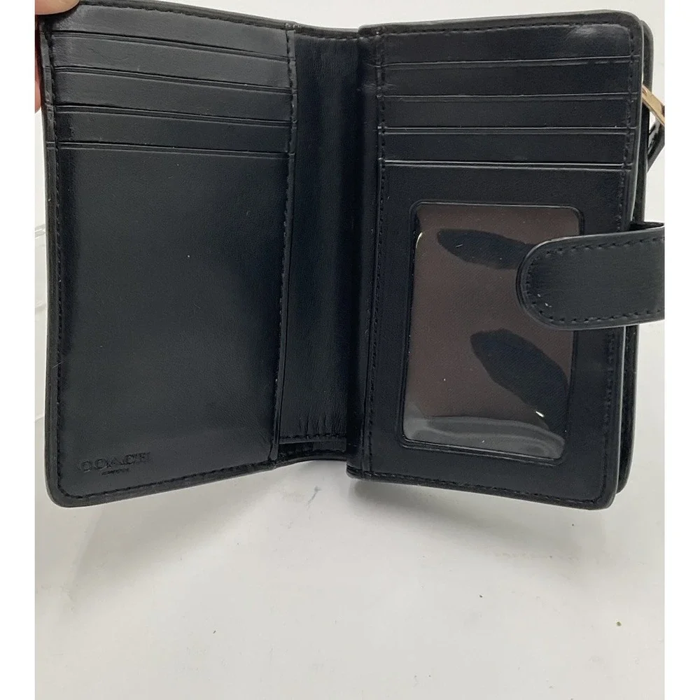 Coach signature one